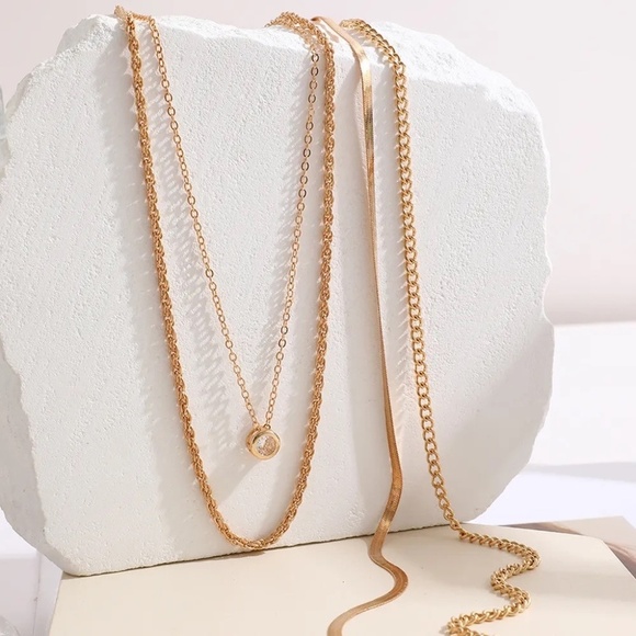 **SAVITA* Gold x Rhinestone Layered Fashion Necklace - Picture 6 of 8